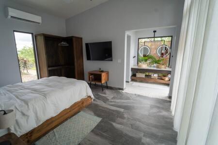 Modern Villa Overlooking Macal River Valley Benque Viejo del Carmen 外观 照片